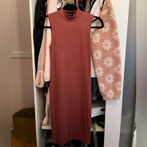 Forever 21 Pink Midi Dress - Picture 1 of 1